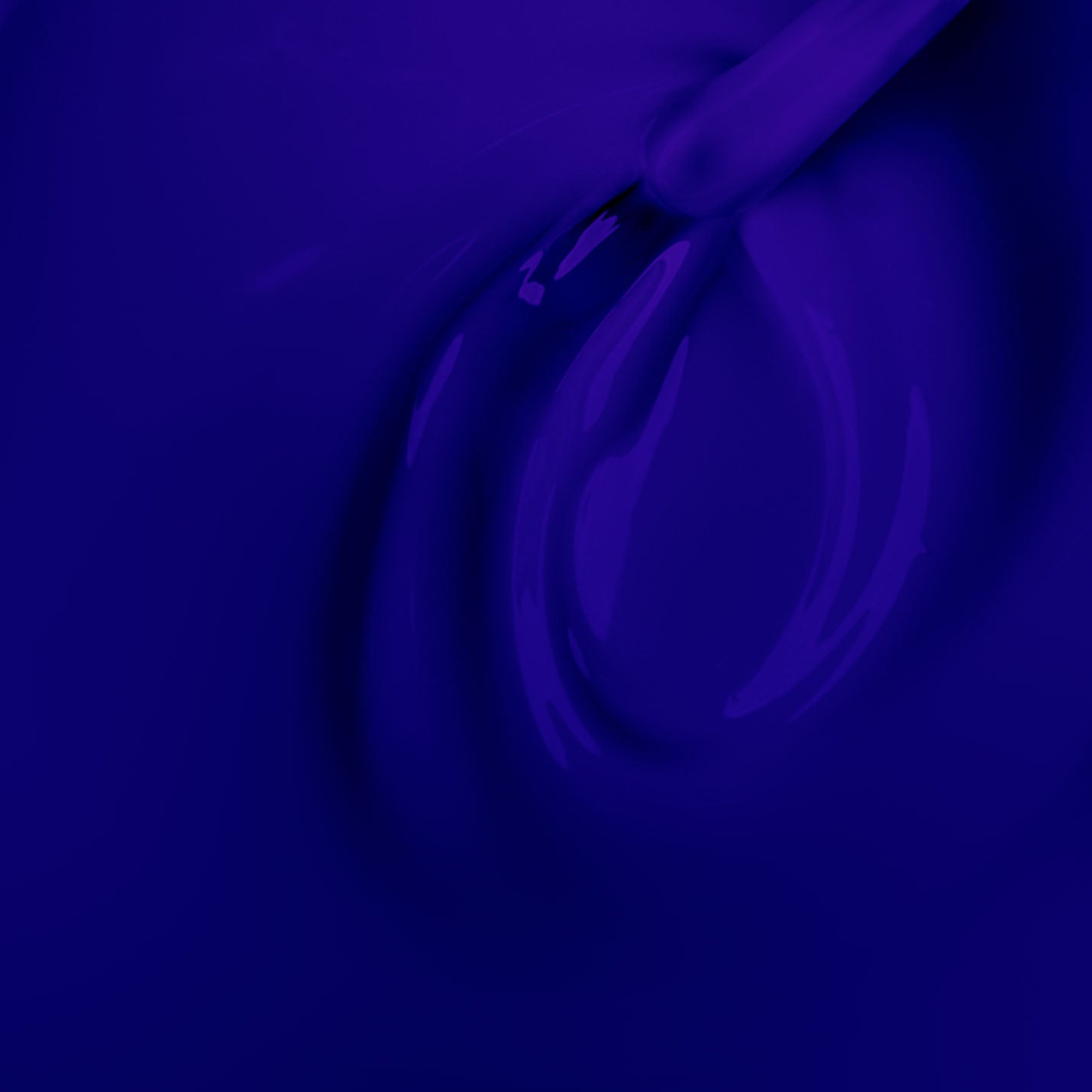 ROXI Atlantis gel polish, available in 8ml and 15ml. A Bright vibrant blue colour with a glossy finish